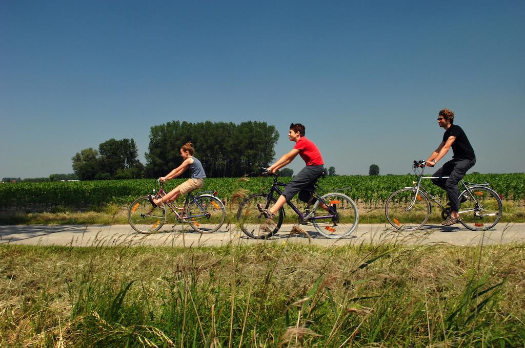 Het Godshuis Sint-Laureins Exterior foto
